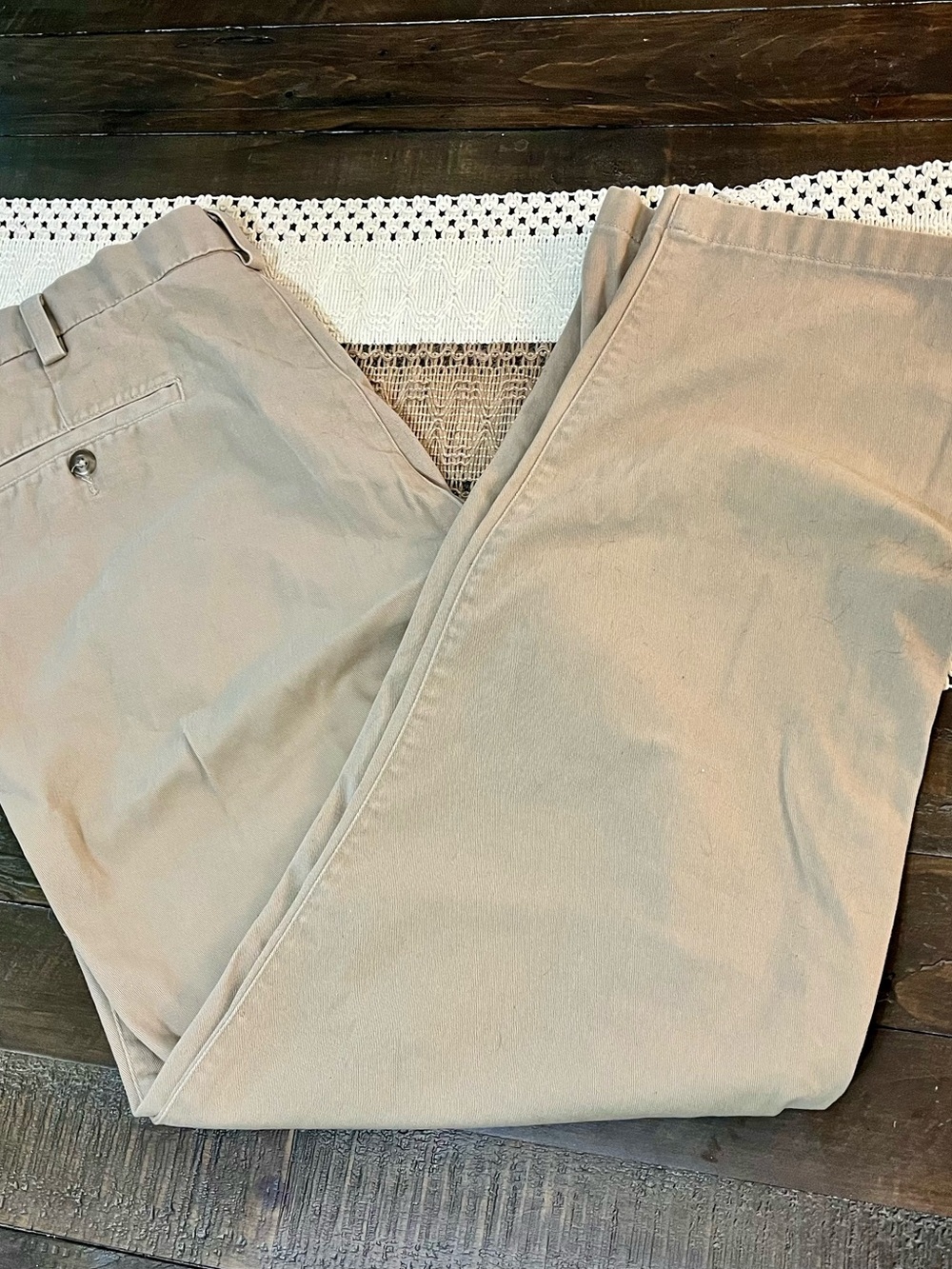 Roundtree & Yorke Men's Khaki Chino Pants - Light Tan